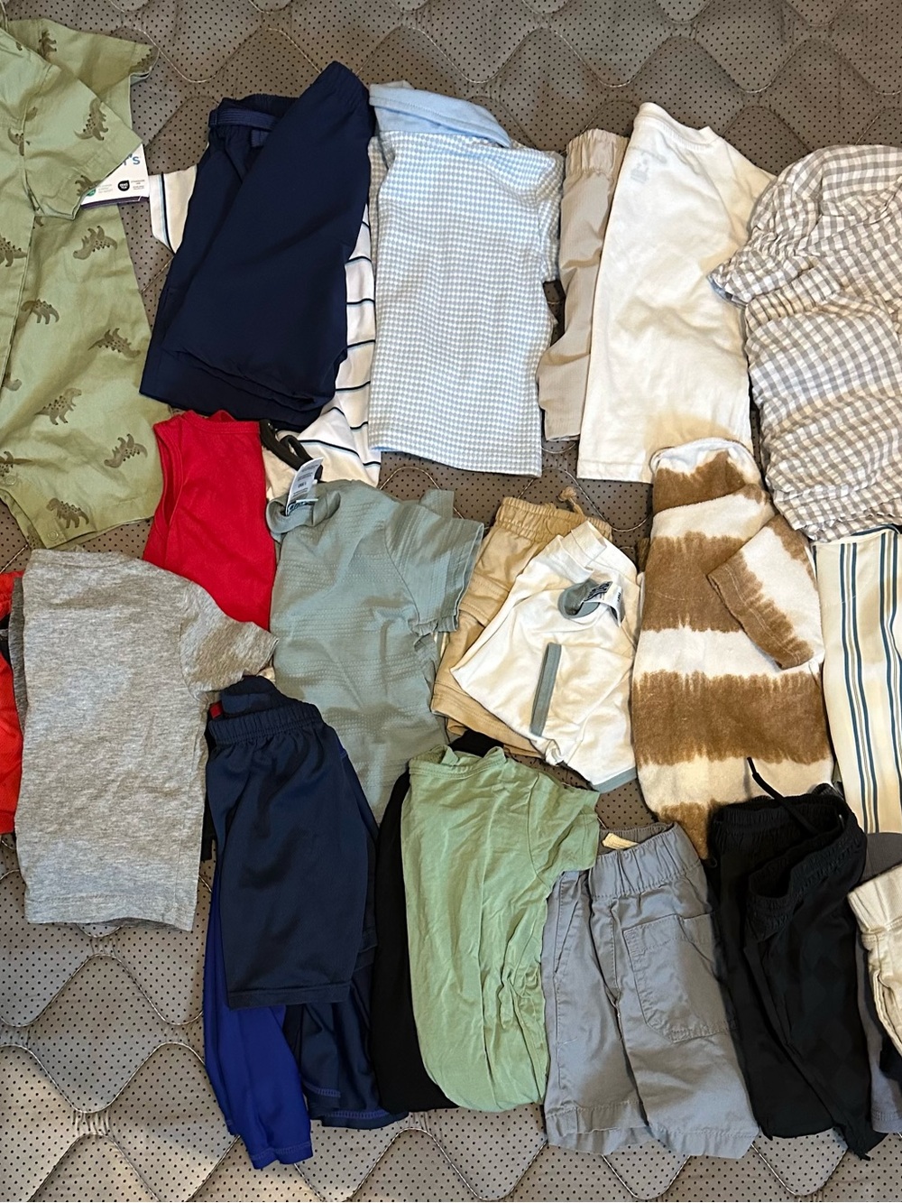 Toddler boy clothes lot 18-24 months